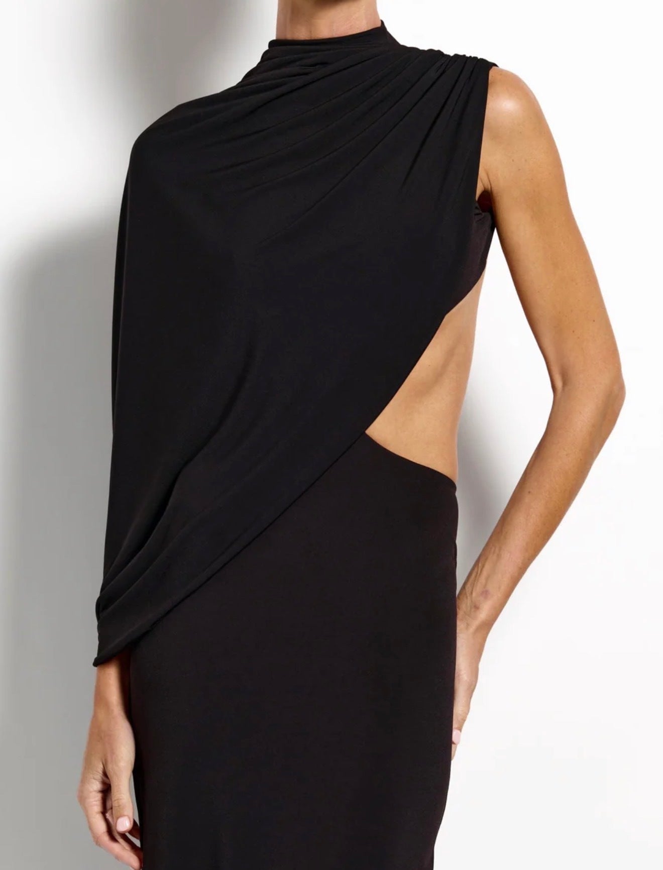 Effie Kats Aleksi Gown in Black