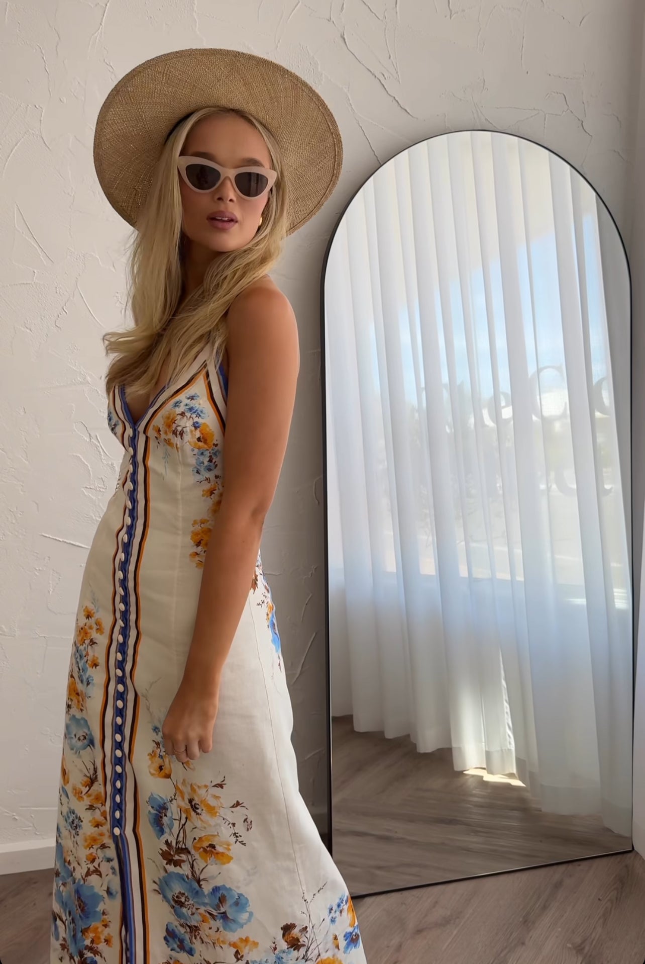 Zimmermann Halcyon printed linen midi dress Lizzie Lend Zimmermann Halcyon printed linen midi dress Lizzie Lend