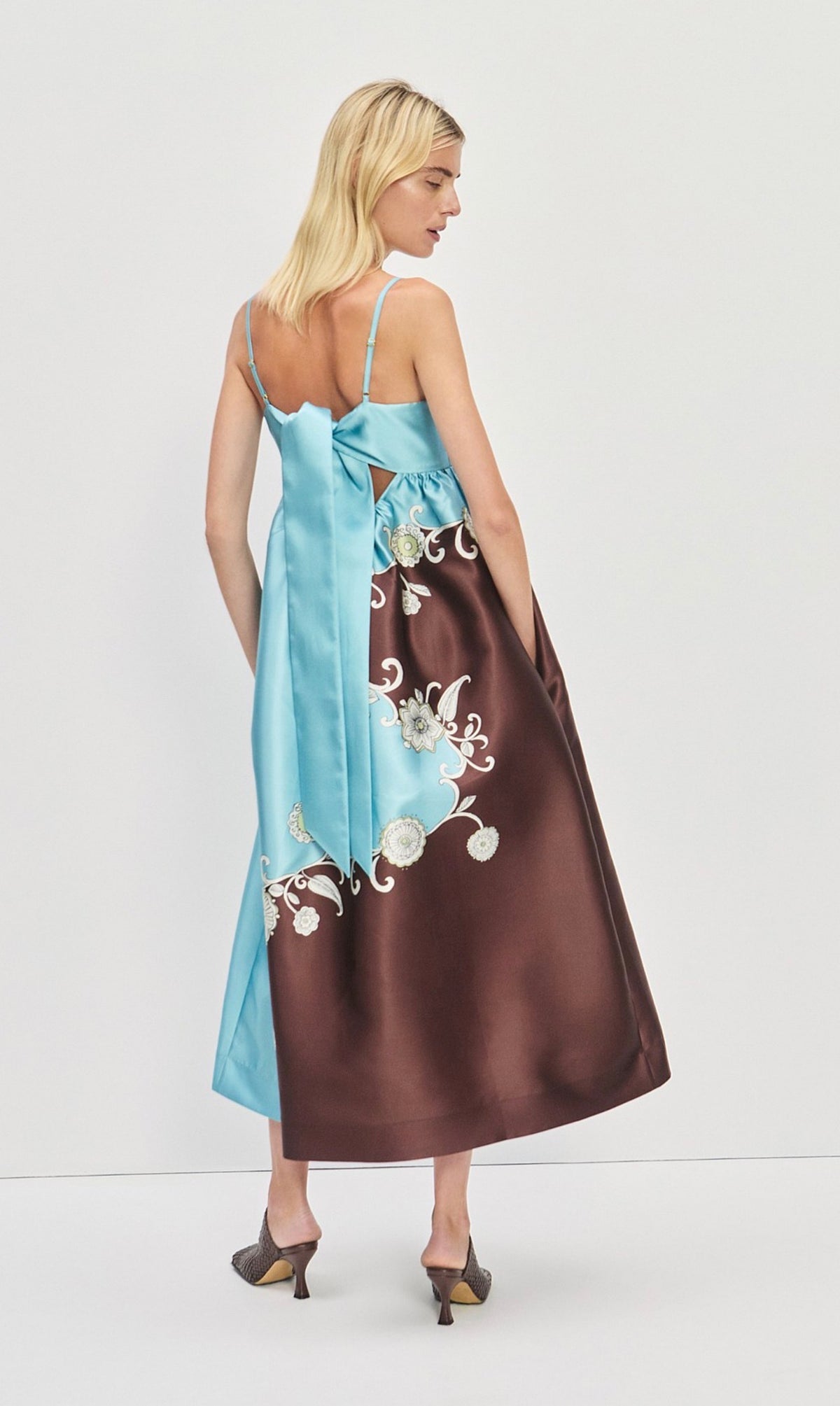 Alémais Gia Gown