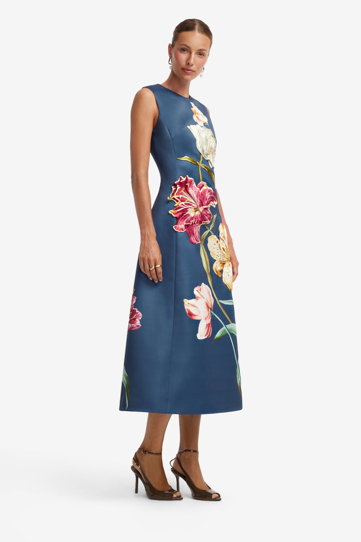 Leo Lin Cleo Embroidered Sleeveless Midi Dress l Lily Print in Indigo