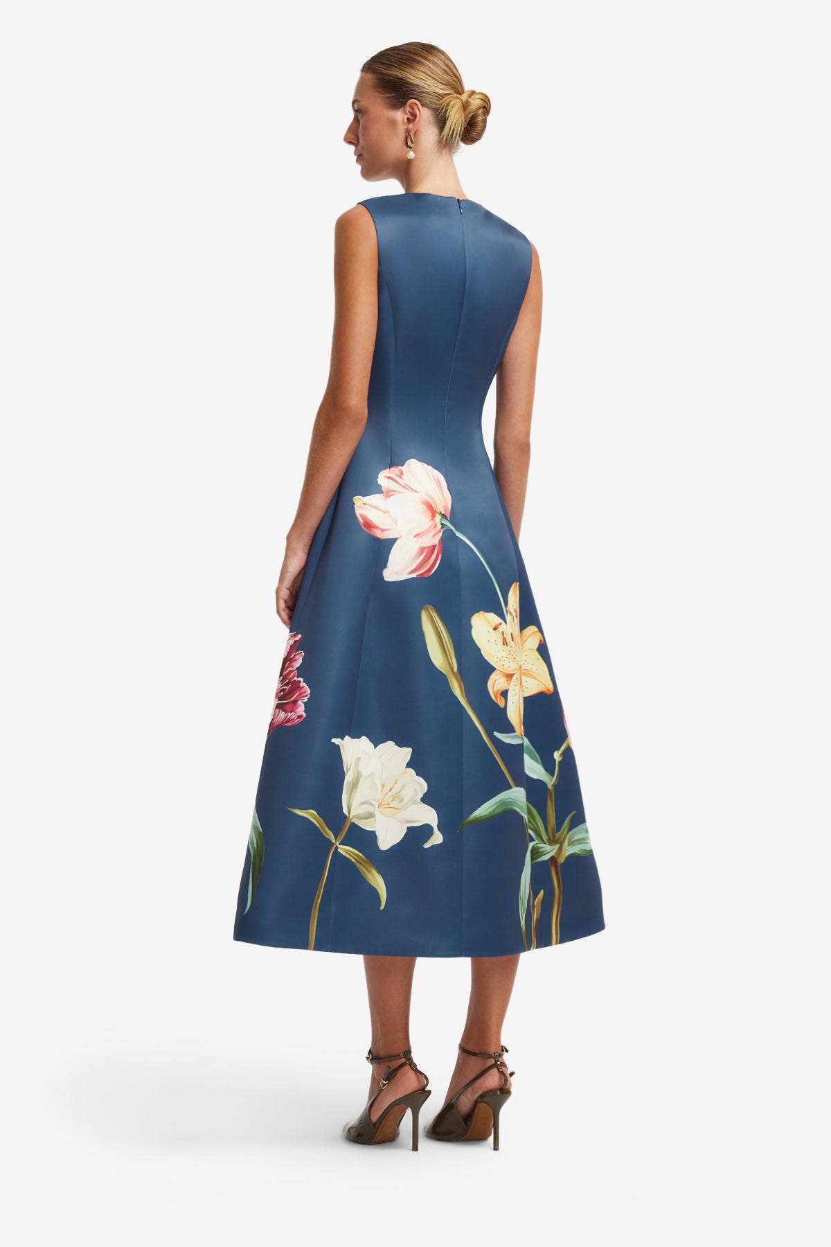 Leo Lin Cleo Embroidered Sleeveless Midi Dress l Lily Print in Indigo