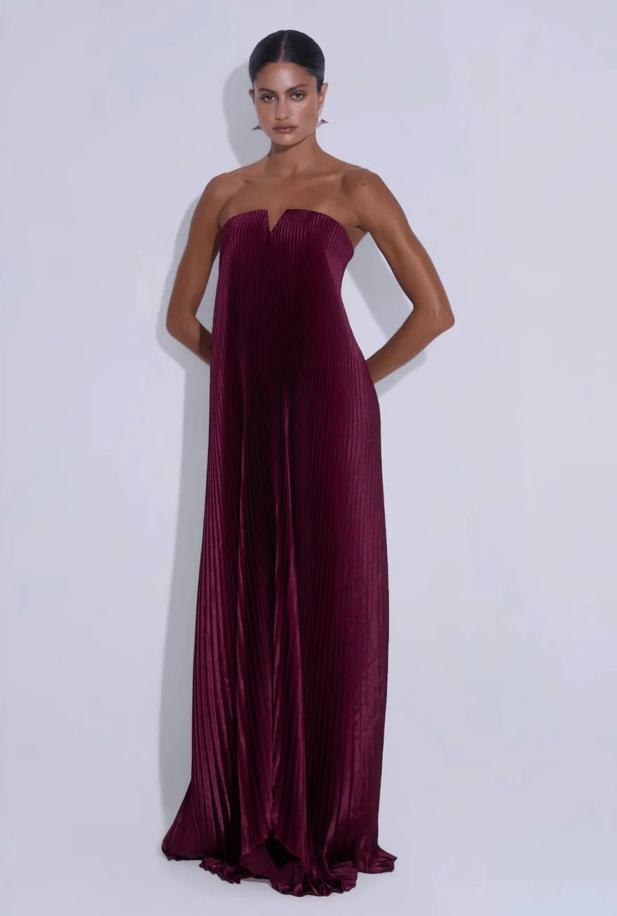 L'Idee Black Tie Gown l Wine